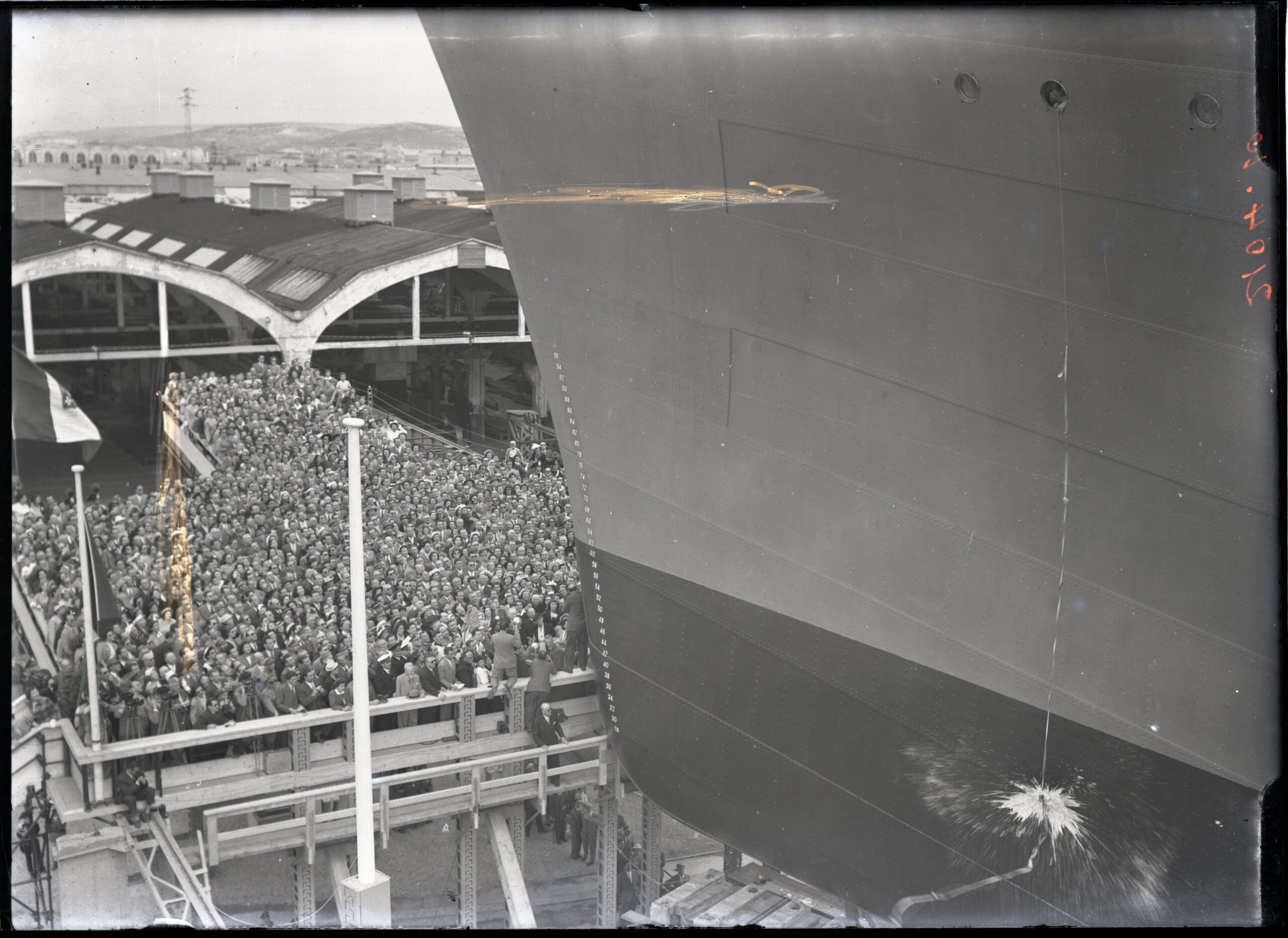 immagine mesh dietro monitor mioni_06455_Giulio Cesare varo §_(S2104-C477)